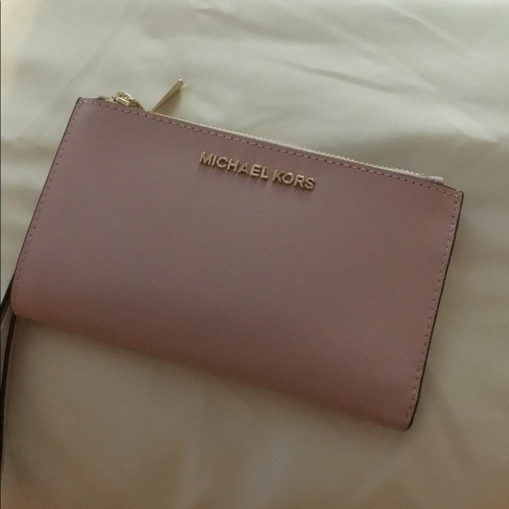 Michael Kors large wristlet